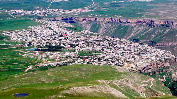 Селение Хунзах в горном Дагестане.