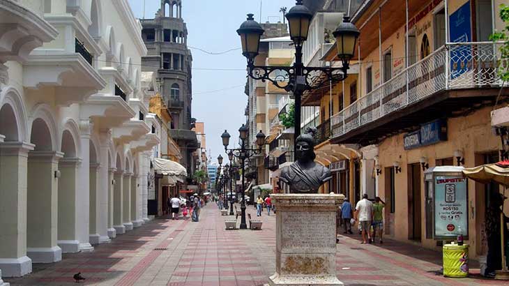 Санто-Доминго - столица Доминиканской Республики.