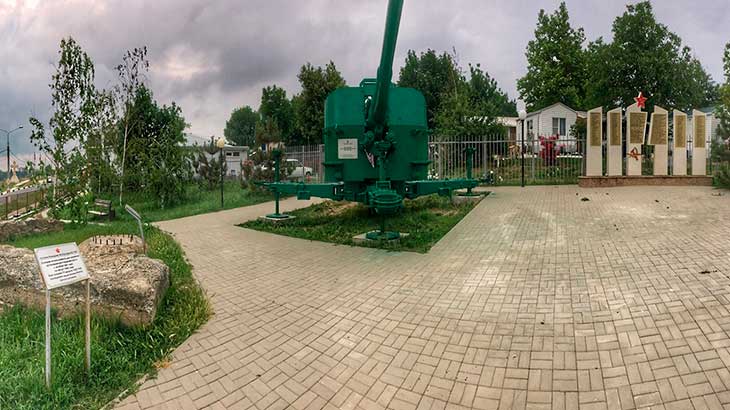 Памятник Батарея БС-464 в Витязево.