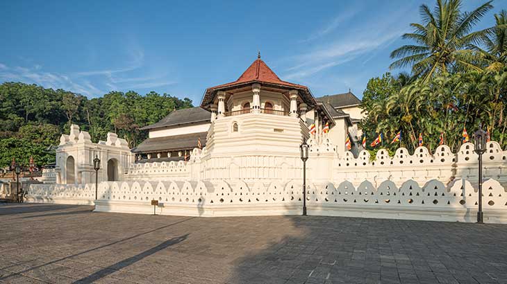 Канди - столица Центральной провинции острова Шри-Ланки.