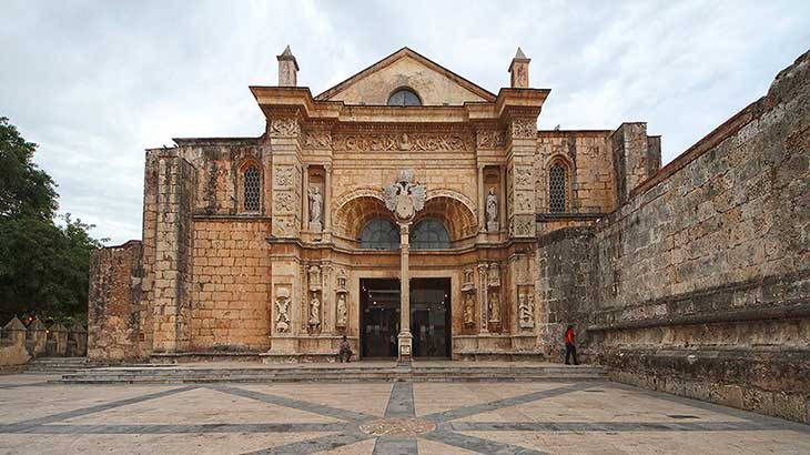 Кафедральный собор Санта-Мария-ла-Менор в Санто-Доминго. 